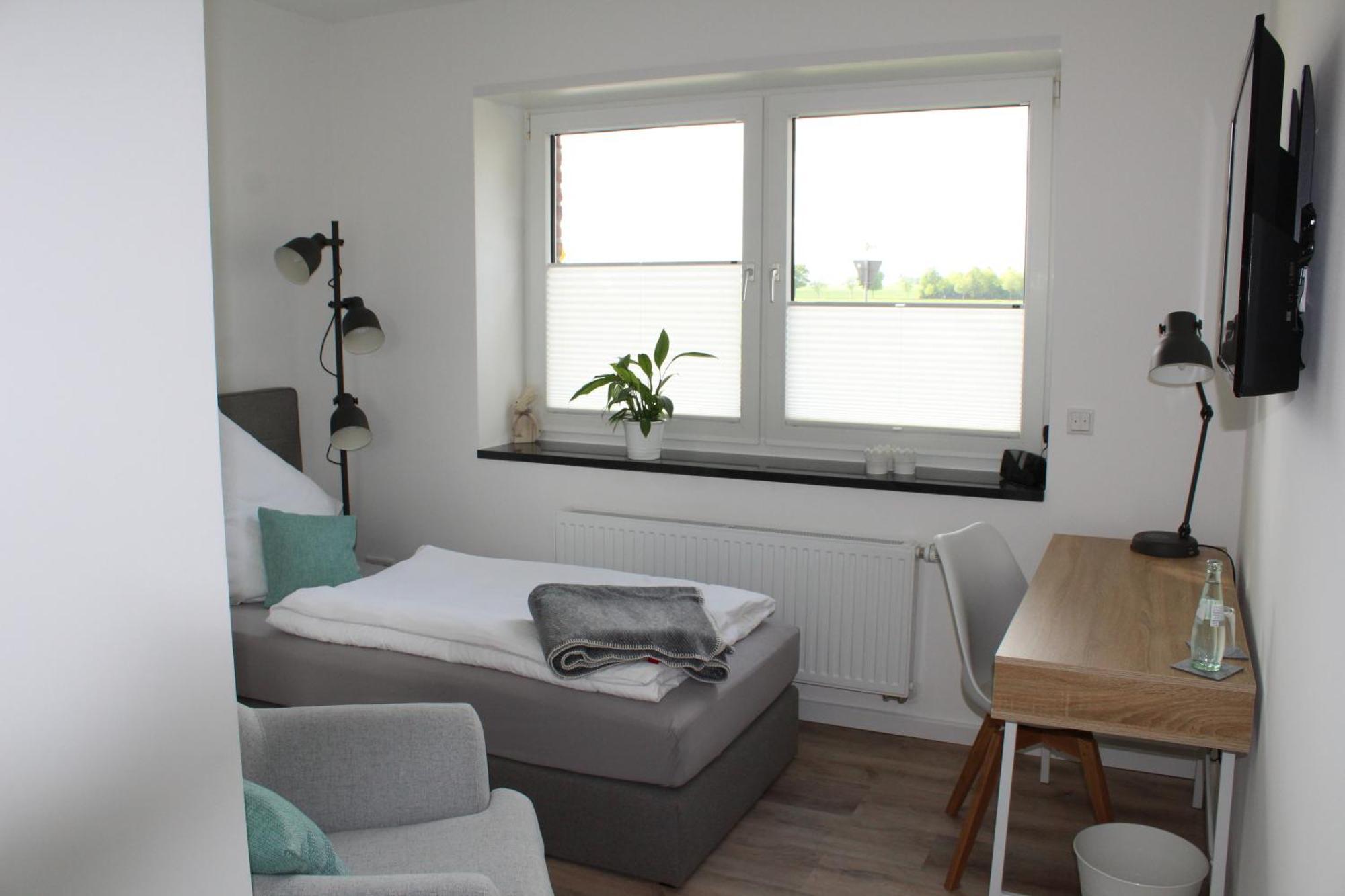 Gaestezimmer Bergerhof - Ankommen Und Wohlfuehlen Neuss Exterior foto