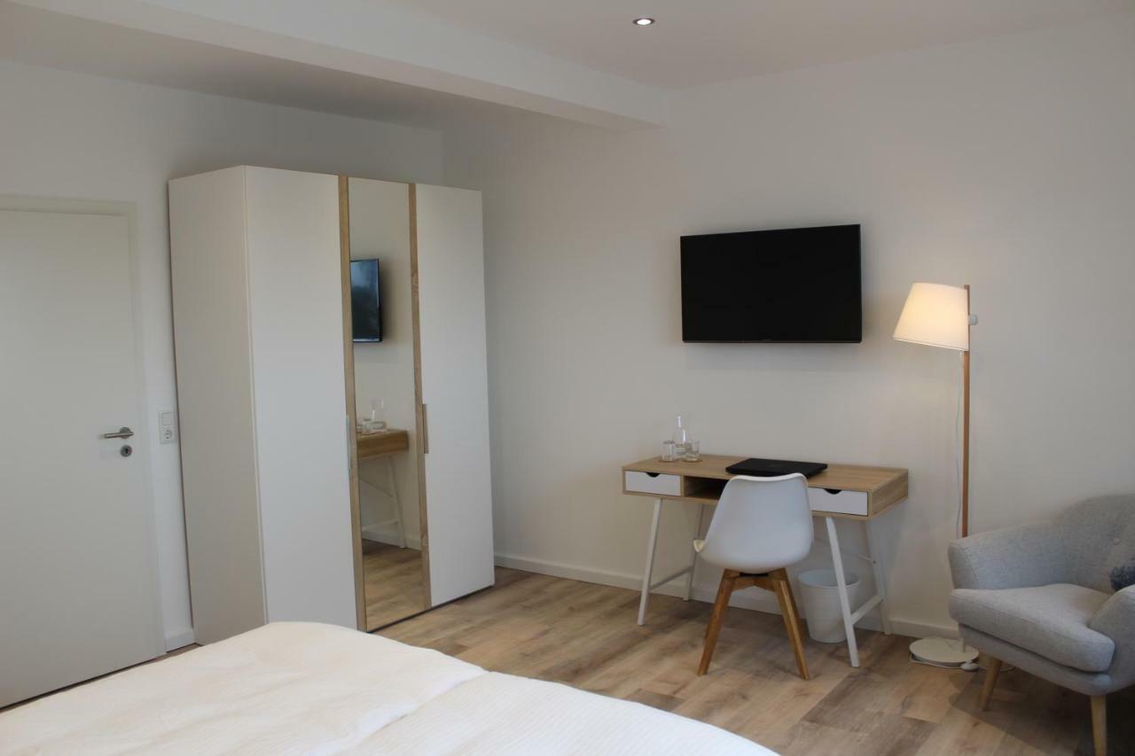 Gaestezimmer Bergerhof - Ankommen Und Wohlfuehlen Neuss Exterior foto