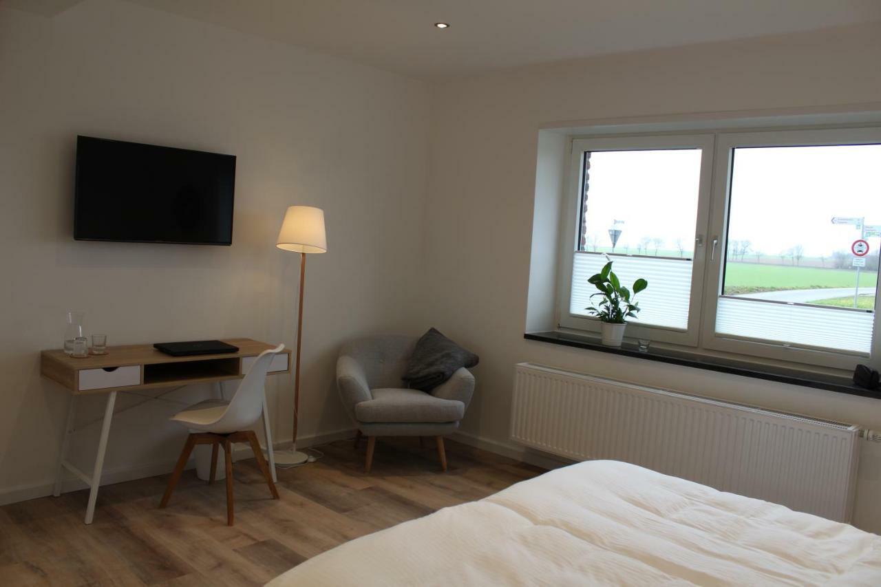 Gaestezimmer Bergerhof - Ankommen Und Wohlfuehlen Neuss Exterior foto